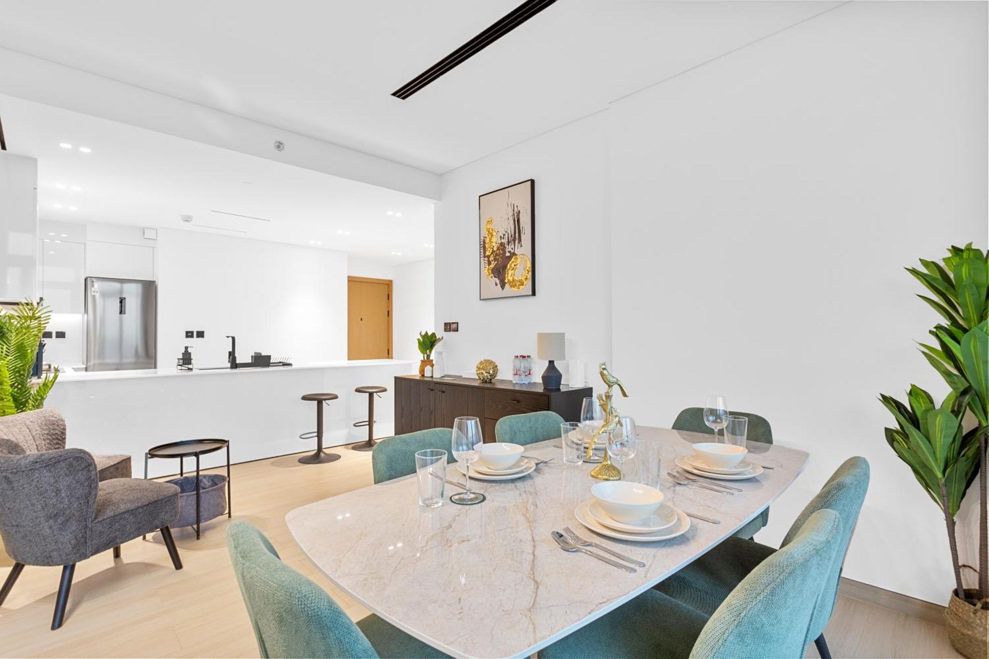 Spacious 2 Bedroom In Jvc With Pool & Gym Access Apartment *